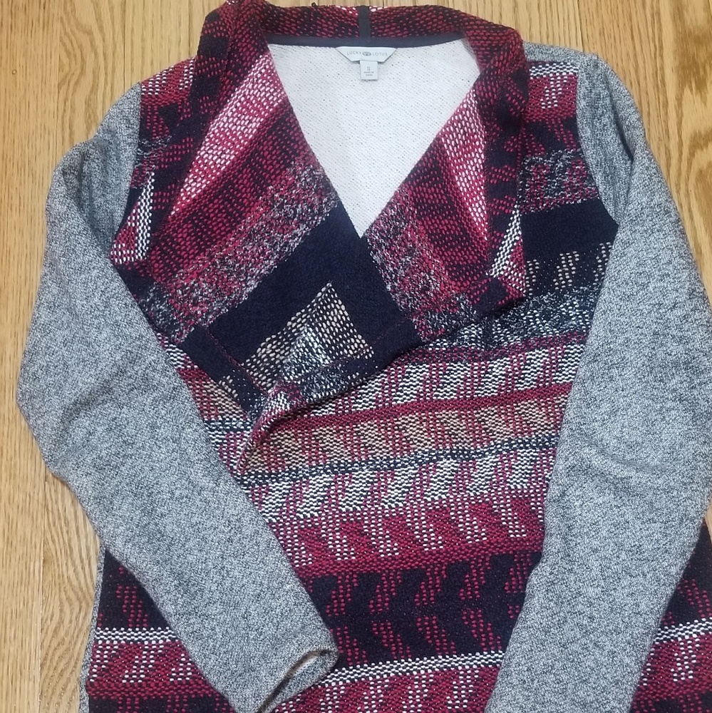 Lucky Jeans sweater